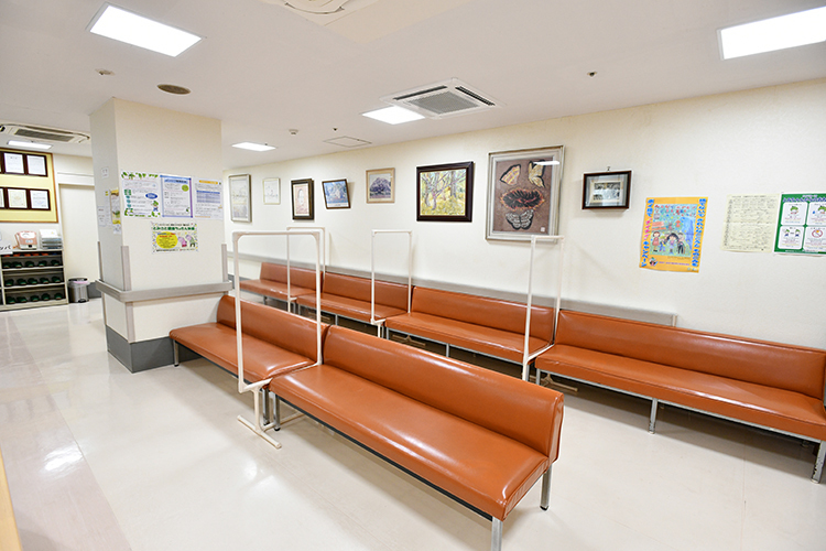 龍岡クリニック 富里市 小児から高齢者まで幅広い年齢層の診療に対応