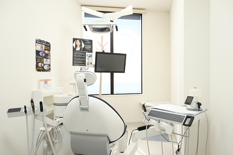 海岸歯科Oral Care 千葉市中央区 スタッフ全員がチームとなり患者を迎え入れる