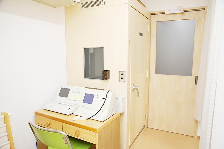 森本耳鼻咽喉科 大東市 カウンセリングルームや機器なども充実