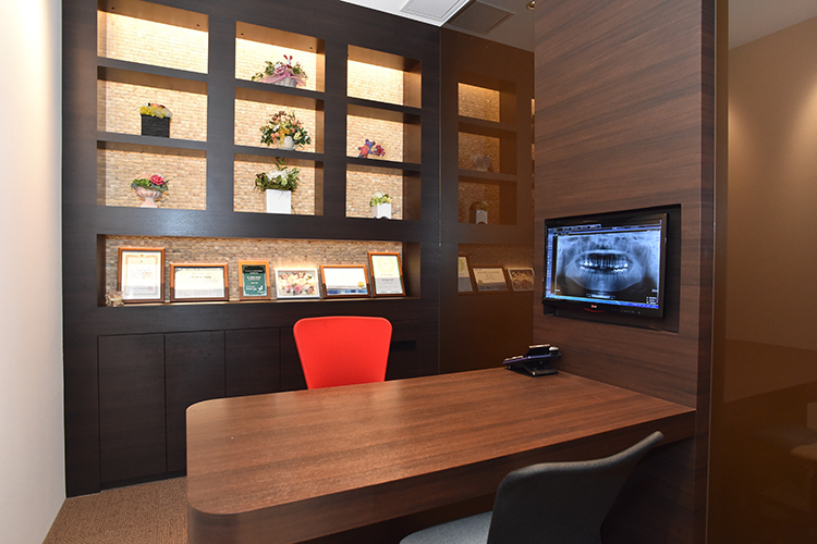 AKIデンタルクリニック 大阪市阿倍野区 カウンセリング室を完備