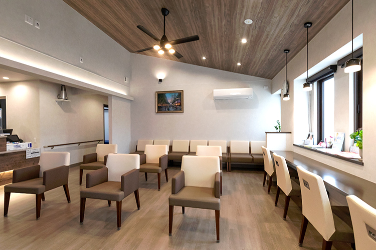 山科駅前おかだクリニック 京都市山科区 院内はバリアフリーとなっており、車いすでも移動可能