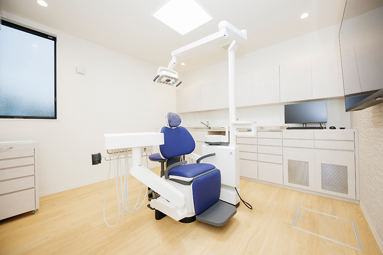 Ohana Dental Clinic 日進市 精密で精度の高い治療のため、専用のオペ室も完備