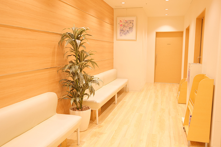 しろ内科クリニック 神戸市中央区 ストレッチャーも通ることができる設計