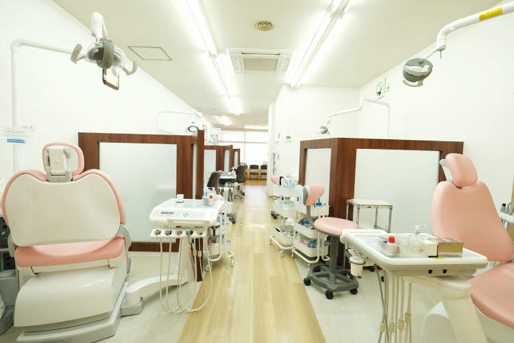 六つ門きくち歯科医院 久留米市 痛みの少ない歯科治療に注力