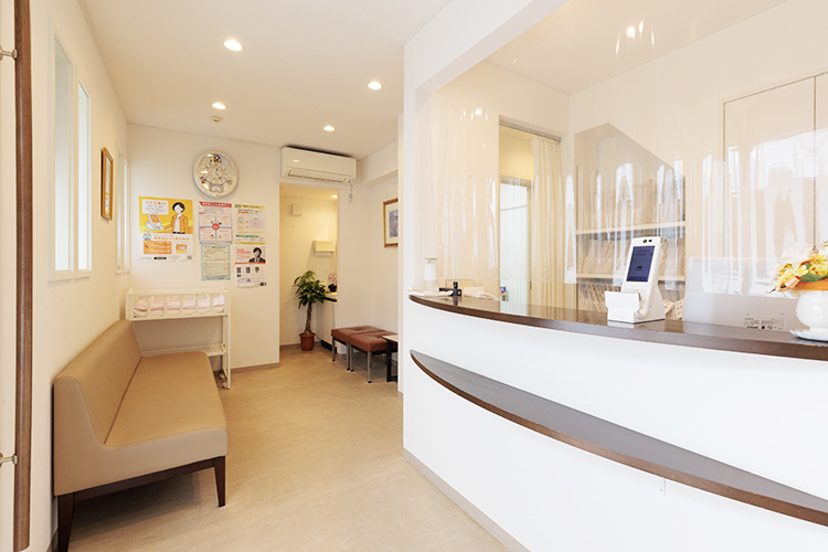 吉田医院小児科皮フ科 杉並区 温かみのある待合室