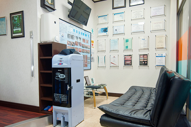 東歯科医院 霧島市 幅広い層が通いやすい歯科医院