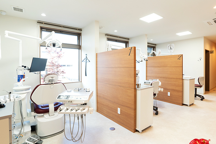 いのうえ歯科医院 鹿児島市 清潔感あふれるユニットスペース