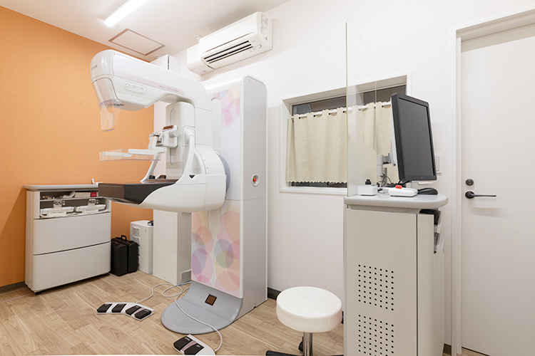 水藤乳腺甲状腺クリニック 善通寺市 乳がん検診では、超音波検査とマンモグラフィ検査の両方を実施