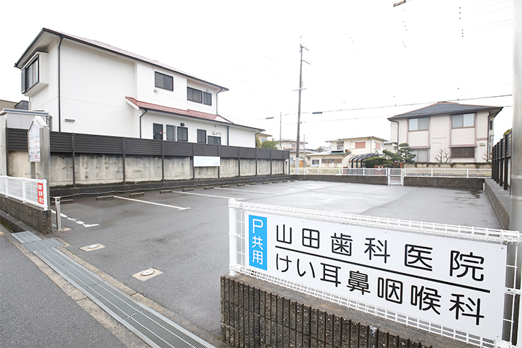 けい耳鼻咽喉科 堺市南区 駐車場は12台分完備