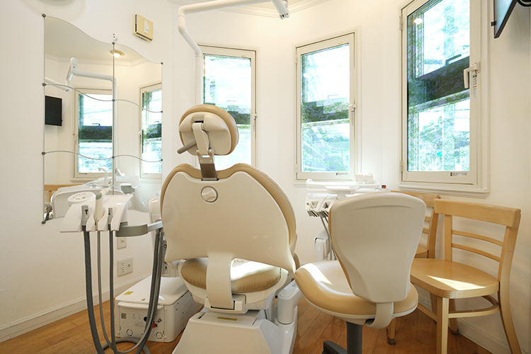 カナリア歯科クリニック 横浜市金沢区 患者一人ひとりに合った適切な治療法を提案する