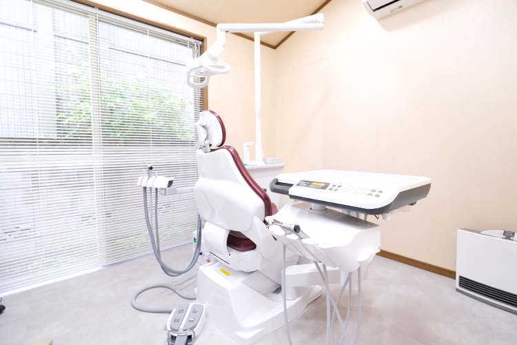 チバ歯科 江戸川区 補綴歯科をはじめ、さまざまな症状に対応している