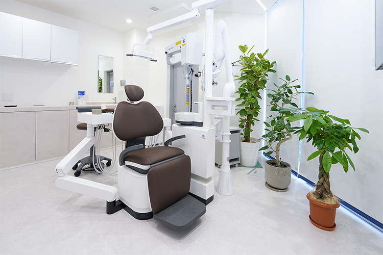 東新宿じん歯科 新宿区 コミュニケーションを大切にし、患者に寄り添った診療を心がける