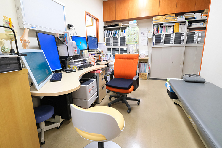 さかいペインクリニック 柏原市 一人ひとりに合った適切な痛み治療を提案する