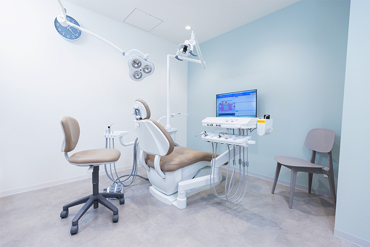 けやき歯科読売ランド前分院 川崎市多摩区 診療ユニットは、半個室と完全個室を用意する