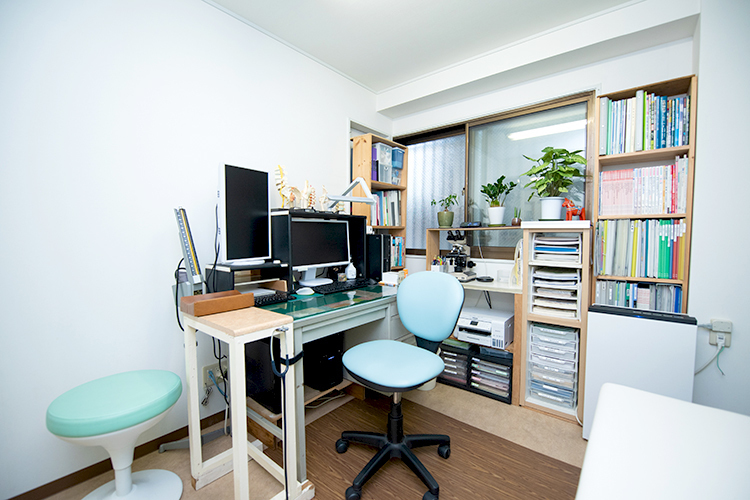 いしい外科 世田谷区 患者一人ひとりと丁寧に接し、診療を行っている