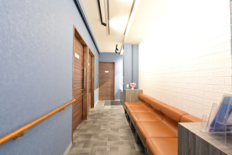 新座 Area Five Clinic 新座市 泌尿器科、内科、皮膚科、訪問診療と幅広い要望に応じて診療