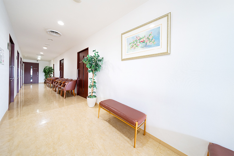 とくおかレディースクリニック 目黒区 落ち着いた院内