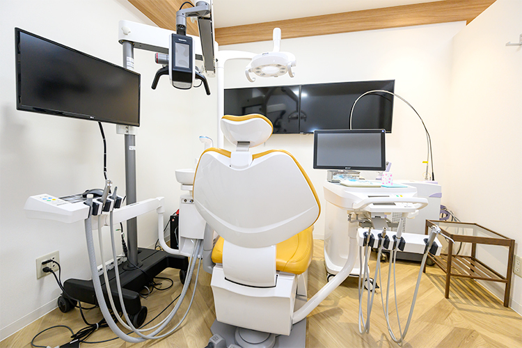 大岡山駅前歯科・矯正歯科 大田区 プライバシーに配慮した個室の診察室も設置