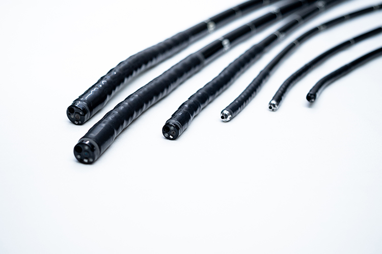 村岡クリニック 横須賀市 患者のためにさまざまな種類の内視鏡をそろえる