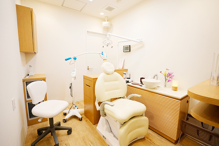 歯科川崎医院 相模原市中央区 バリアフリー設計の診療室