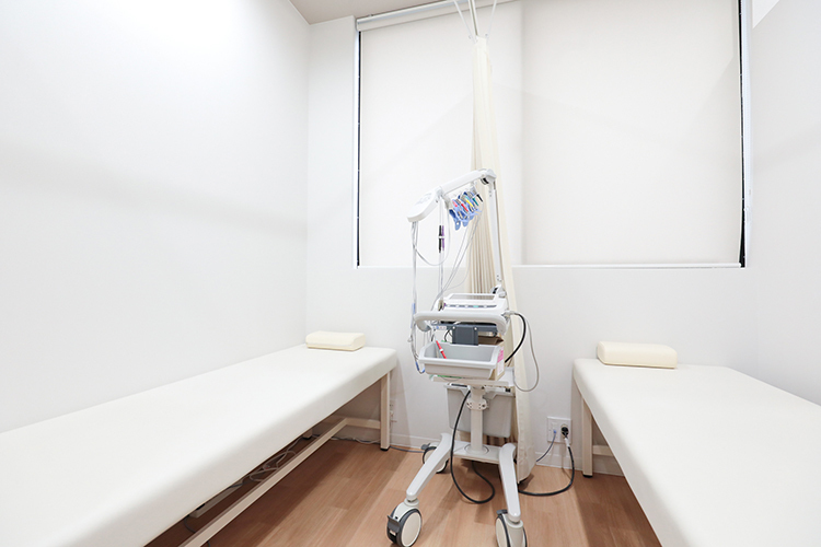 横浜内科・在宅クリニック 横浜市都筑区 さまざまな検査に対応するため機器も充実