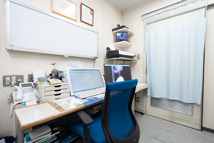 かじわら整形外科　豪徳寺・松原院 世田谷区 脊椎の専門家が診察