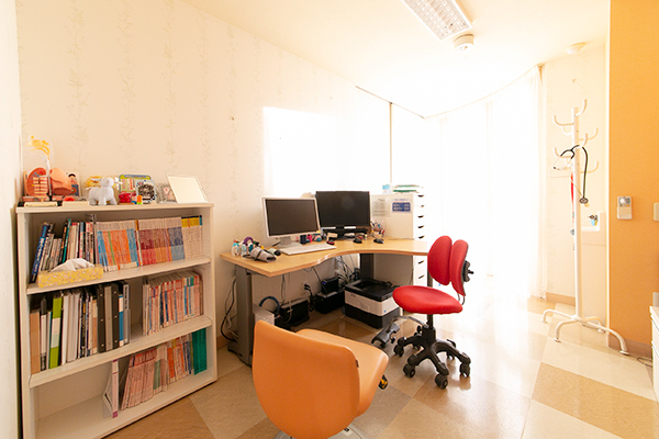 ほし　こどもおとなクリニック 東松山市 院長は小児科を担当、副院長は内科を担当している