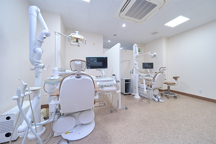 なかてはら歯科 横浜市港北区 説明用のモニターも整備されたユニット