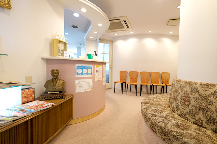 田中歯科医院 柏市 スタッフの明るく丁寧な対応も魅力の一つ