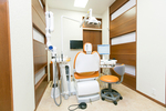 野村歯科 知立市 半個室のユニットで、プライバシーにも配慮