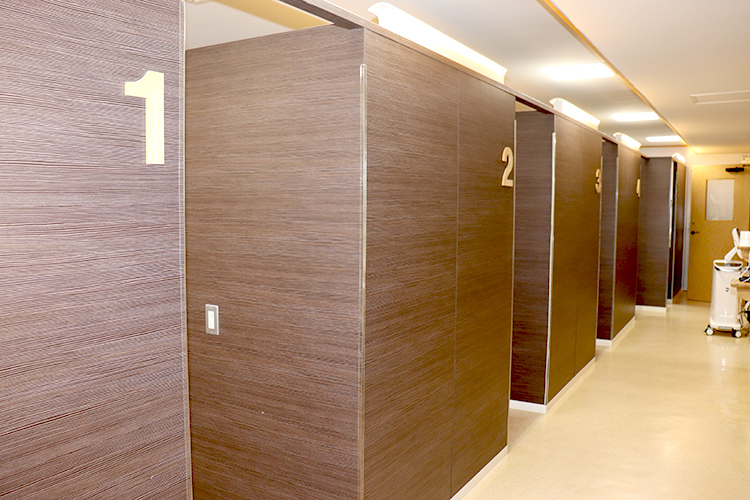 志村デンタルクリニック 札幌市中央区 プライベートに配慮された空間