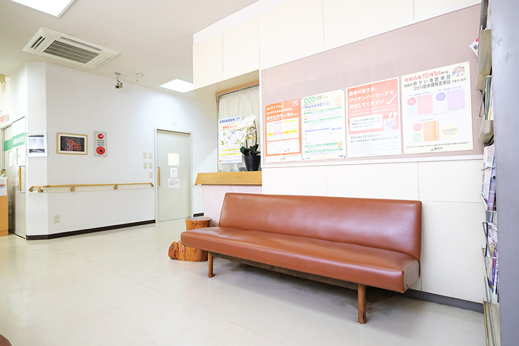 福泉歯科医院 福岡市中央区 地域の幅広い年齢層の患者が来院