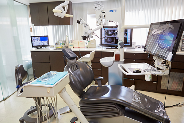 ウカイ歯科クリニック 尼崎市 全室個室の3階診察室