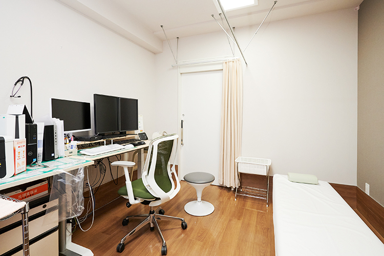 高田整形外科クリニック 中野区 迅速で的確な診断を心がける