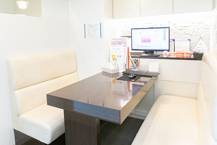 エル歯科クリニック千里丘 摂津市 口の中のことで気になることがあれば、気軽に相談できる