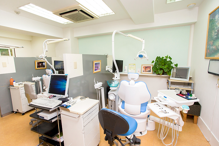 中西歯科医院 摂津市 ユニットも滅菌徹底している