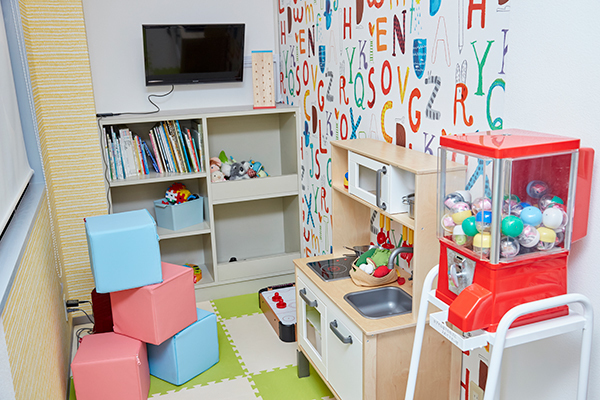 あおぞら歯科 大阪市東淀川区 小児歯科に注力。キッズルームなどが充実している