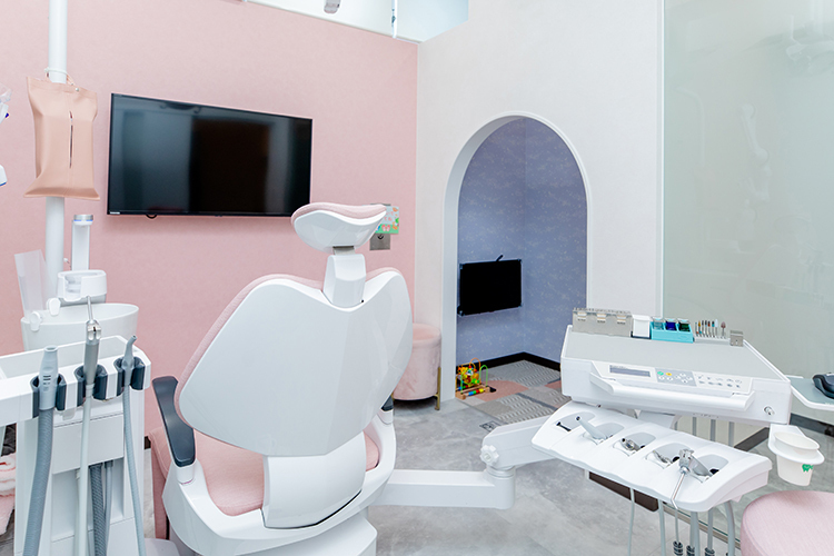 みらい歯科・矯正歯科 Hirata dental office 木津川市 ファミリールームも完備