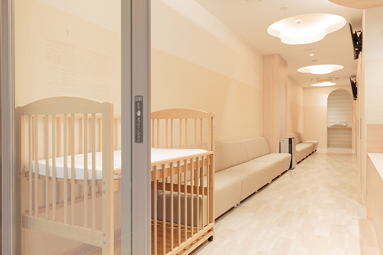 明石駅前いなぐま小児科アレルギー科 明石市 院内は広々としており、ベビーカーも入りやすい