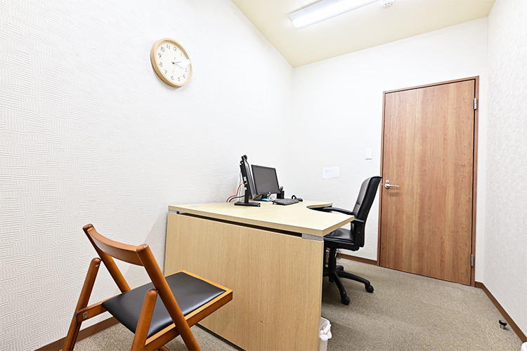 iこころクリニック 日本橋 中央区 経験豊富な医師が在籍。休職や復職についても相談できる