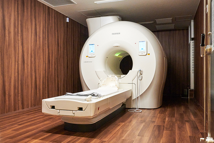 いしさか脳神経外科クリニック 目黒区 院内には性能の高さにこだわったMRIを備えている