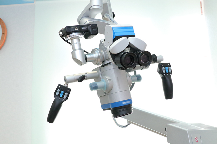 なかや歯科 大阪市都島区 マイクロスコープ完備。精度の高い治療をめざす