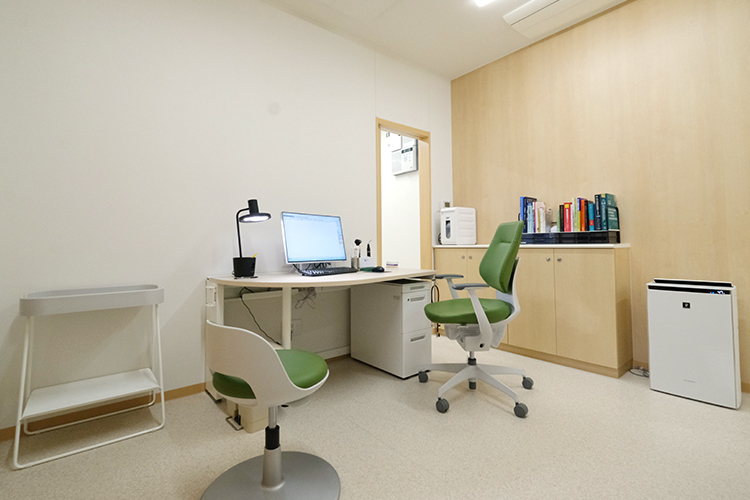 森島小児科　宇都宮 宇都宮市 温かみのあるかわいらしい雰囲気の院内