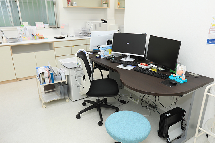 たいや内科クリニック 豊田市 多くの経験を重ねた院長が診療にあたっている