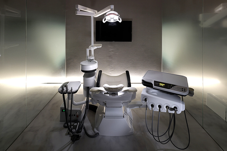 GDHインプラントオフィス札幌 札幌市中央区 一つ一つのユニットスペースは幅広設計