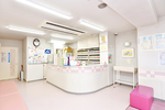 近藤小児科クリニック 大阪市東成区 院内は広々としており、開放感のある空間となっている