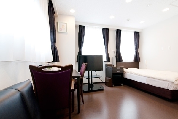 美和レディースクリニック 大和市 分娩の際、希望があれば家族も泊まれる部屋を用意してもらえる