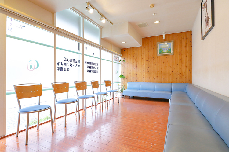 ごうじ泌尿器科クリニック 豊中市 院内は誰でも受診できるようバリアフリー設計