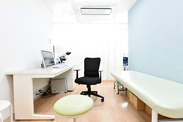 あとう皮膚科・形成外科クリニック 町田市 待ち時間を減らすため、ウェブ上での予約システムを導入している