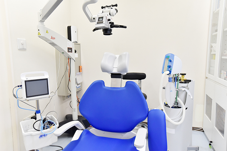 錦糸町テルミナかわもと眼科 墨田区 手術では笑気麻酔などの鎮静剤を用いて患者の負担軽減をめざす